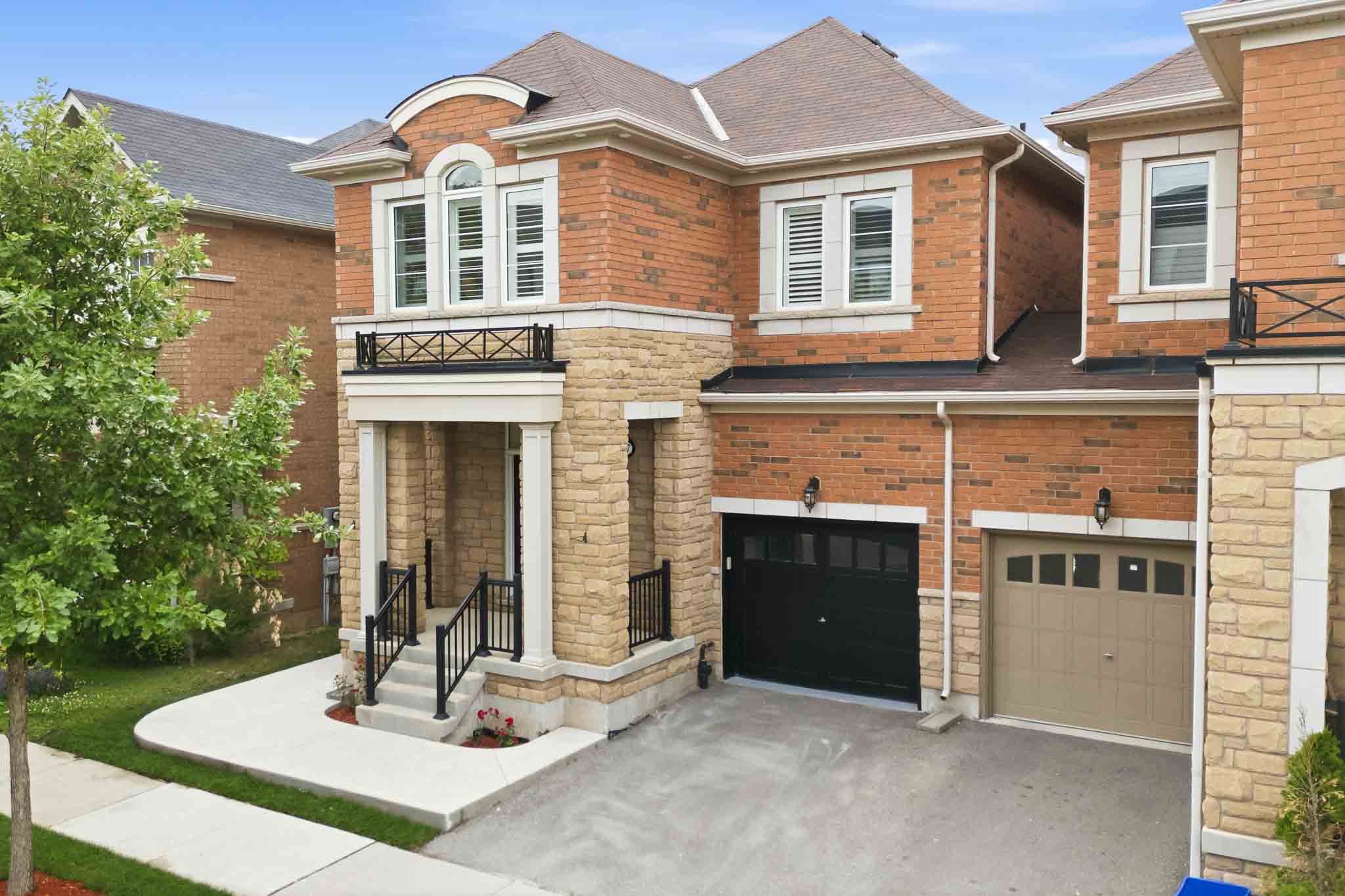 127 Huguenot Rd